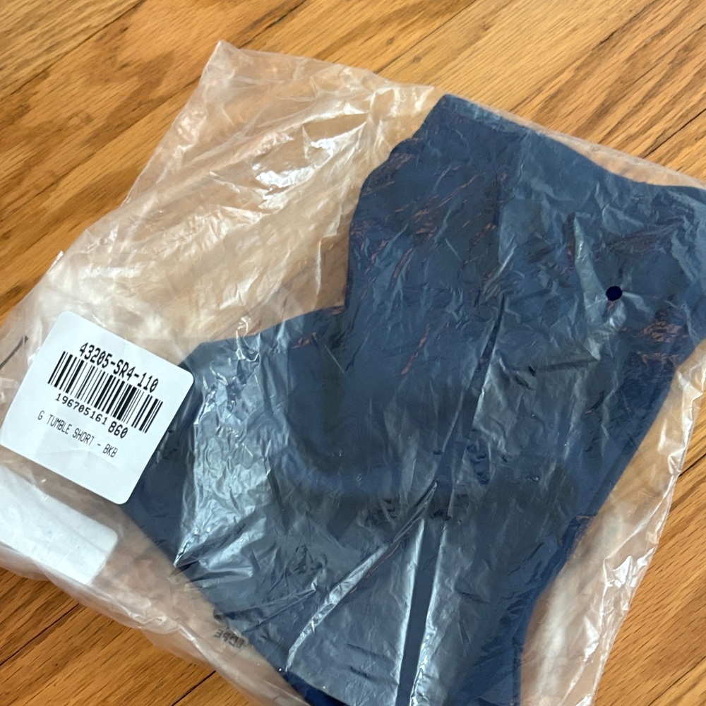*Hanna Andersson Deep Blue Cartwheel Shorts - Picture 3 of 4